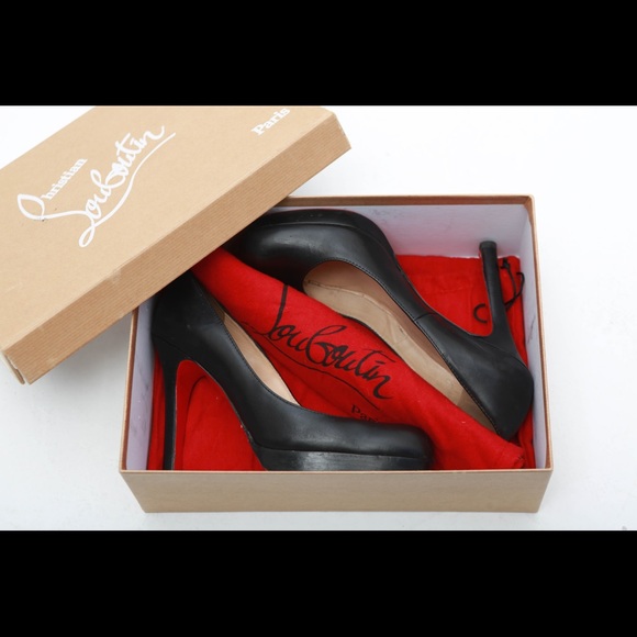 Black high heels - Picture 9 of 11